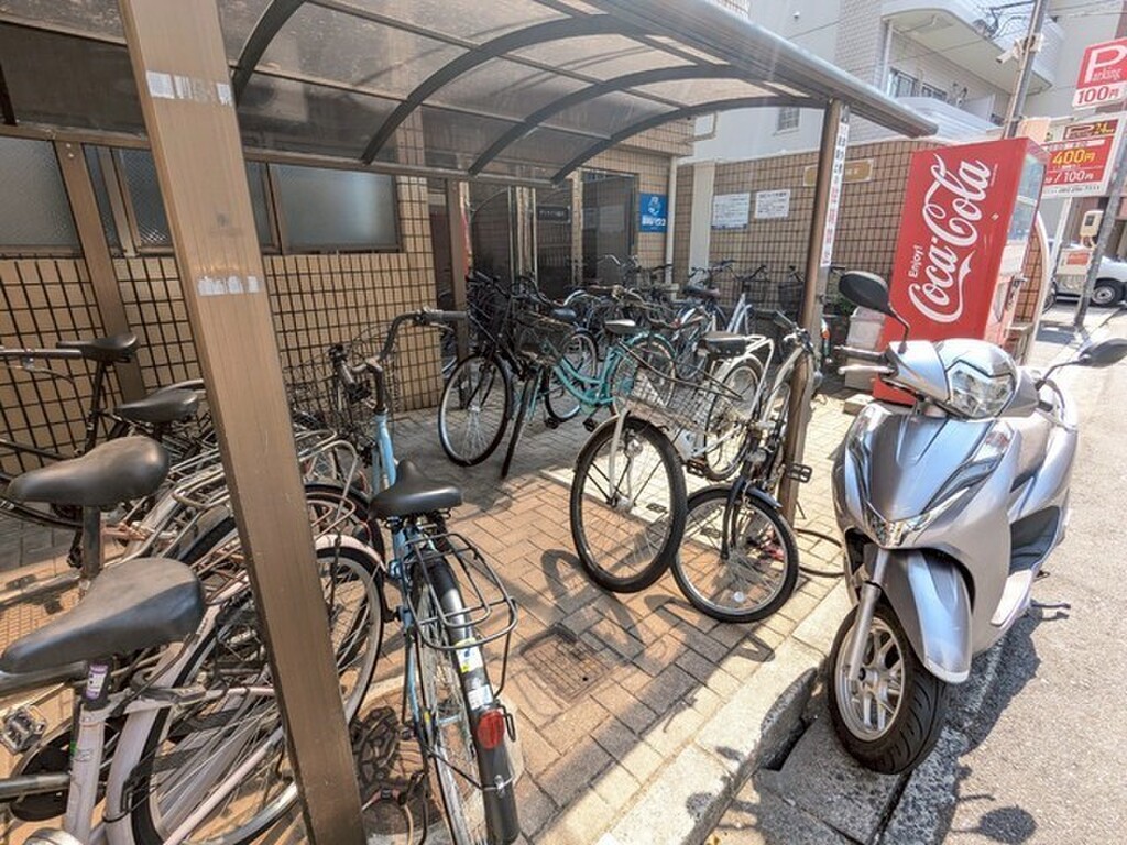 (16/26) 駐輪場 (16/26) 駐輪場