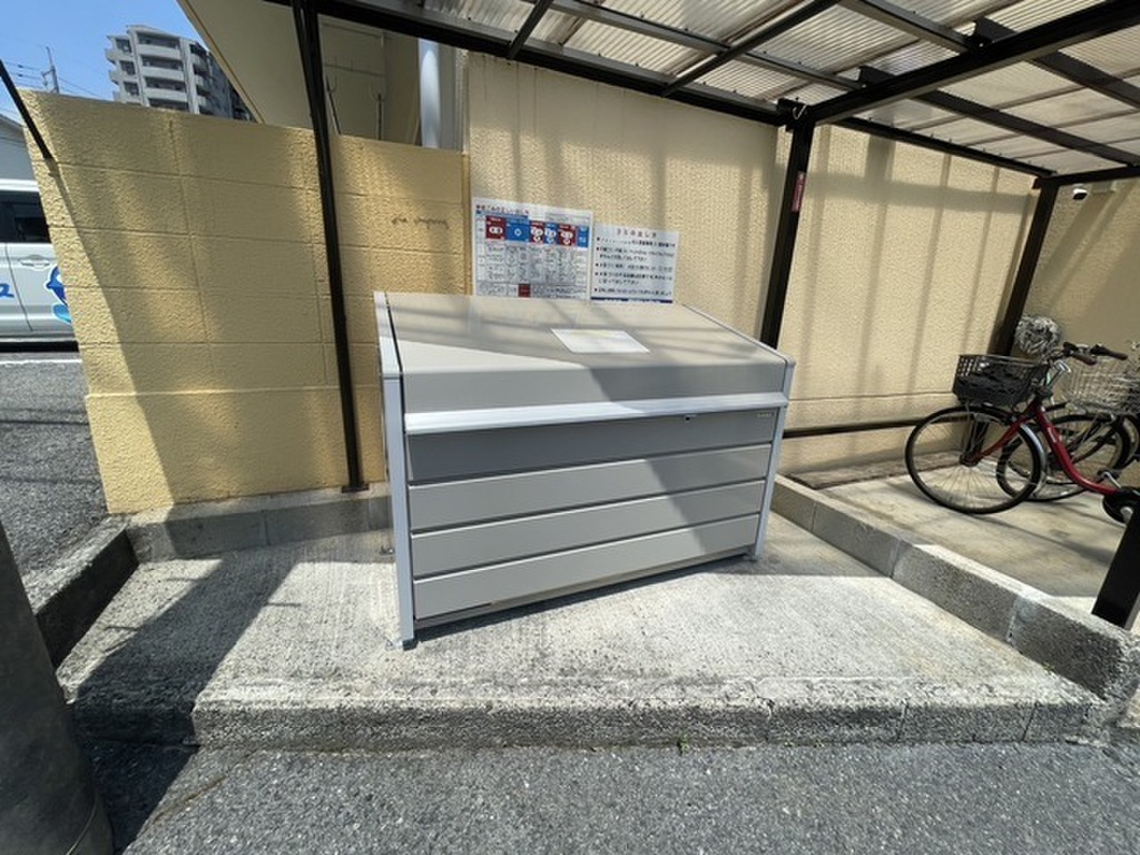 (20/30) ゴミ捨て場