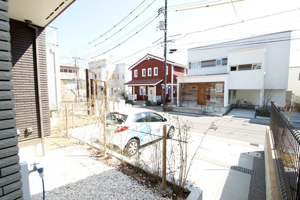 (25/30) 駐車場 (25/30) 駐車場