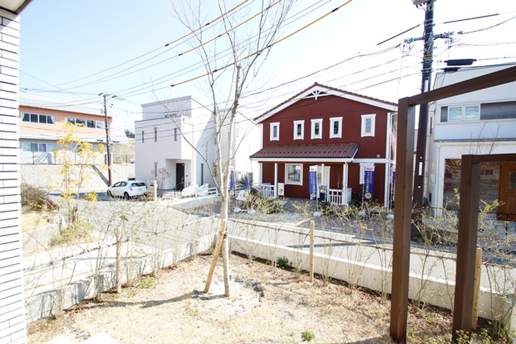 (26/30) 庭 (26/30) 庭