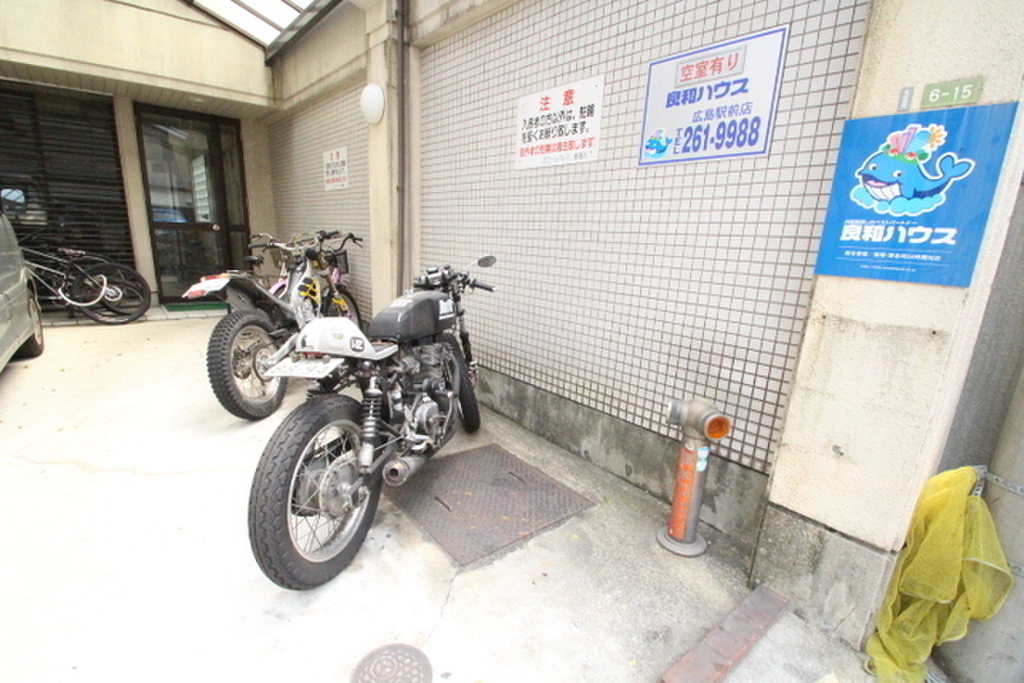 (13/16) 外観 (13/16) 外観