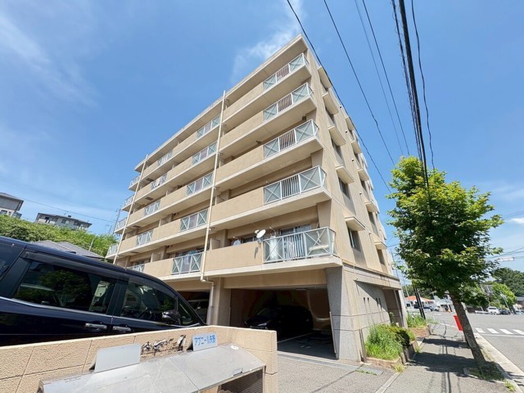 Aki ku, 3ห้องนอน, สายชำระ, ลิฟต์, ที่จอดรถฟรี