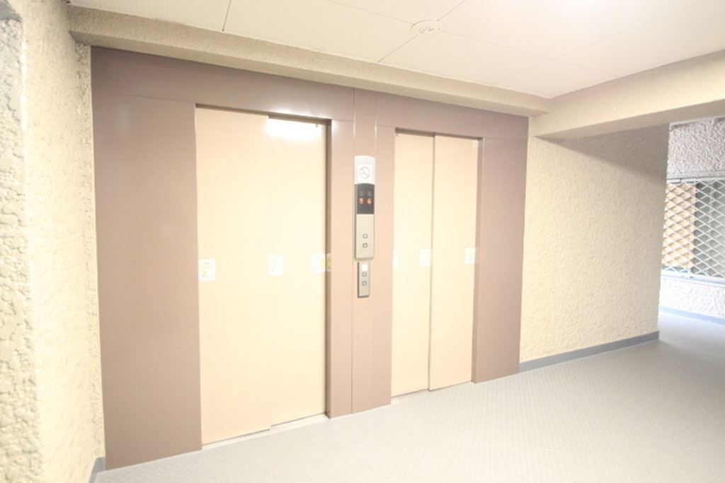 (15/23) エレベーター