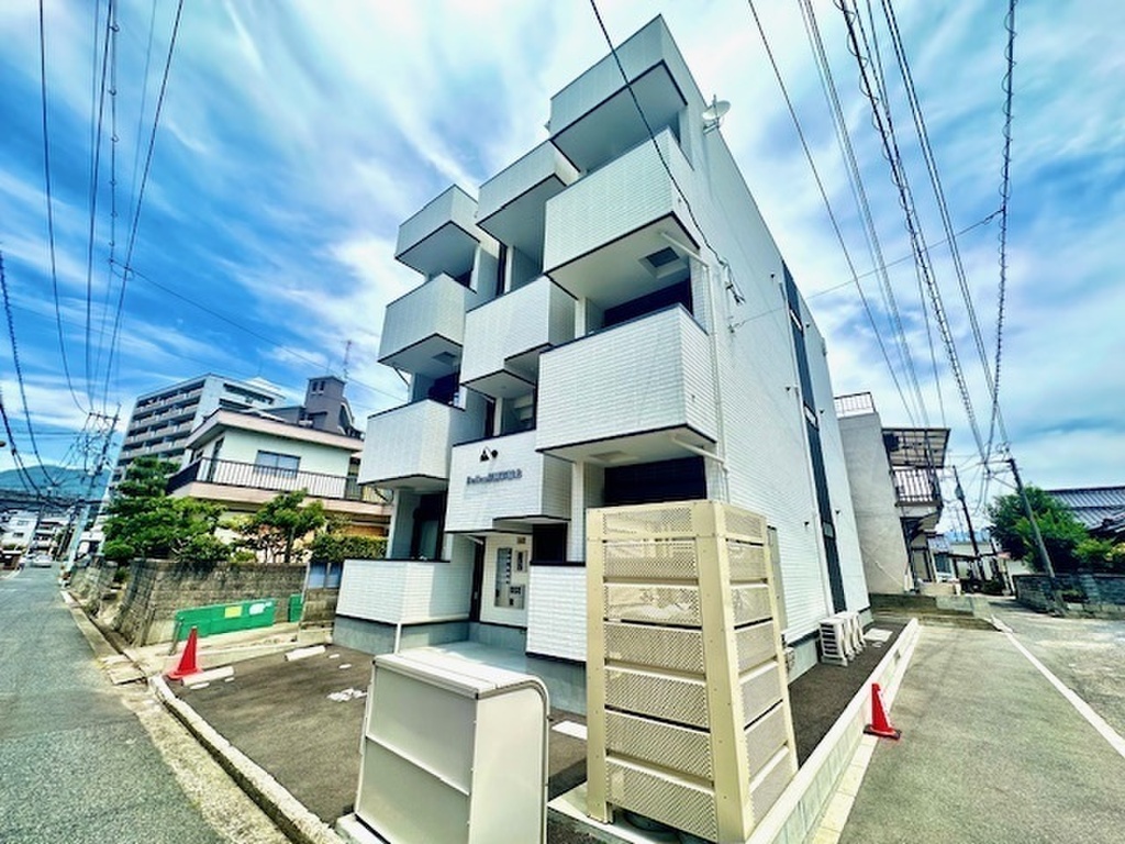 ☆駅チカ☆独立洗面台☆ネット無料☆LDK12帖☆