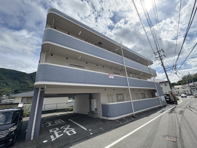 平岩ビル