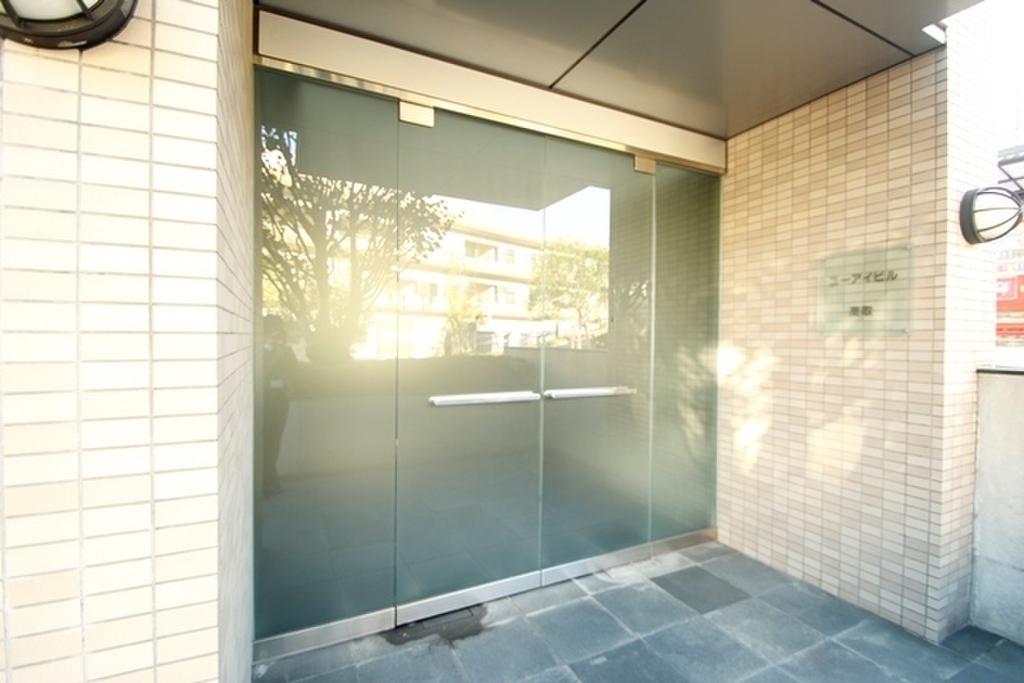 (16/26) エントランス