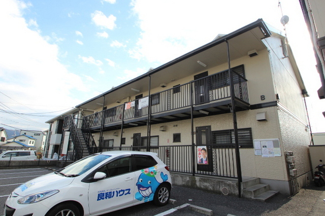 セジュール尾首 B棟