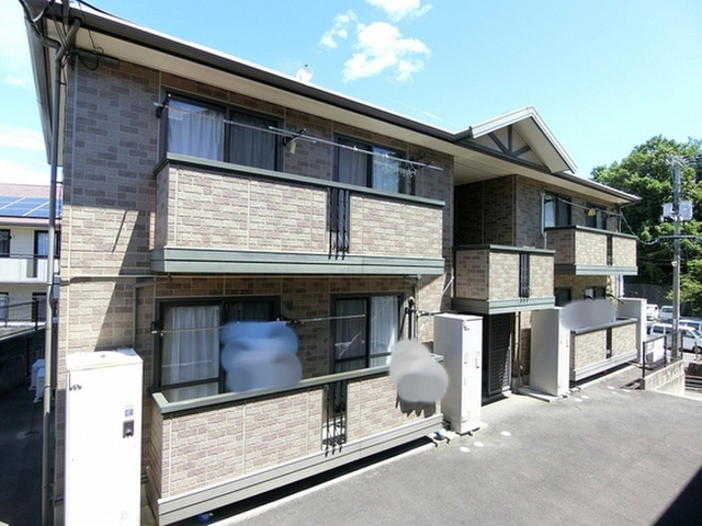 アゼリア土井 A棟