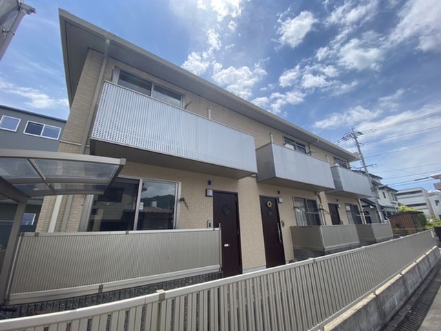 エシト ファミーユ