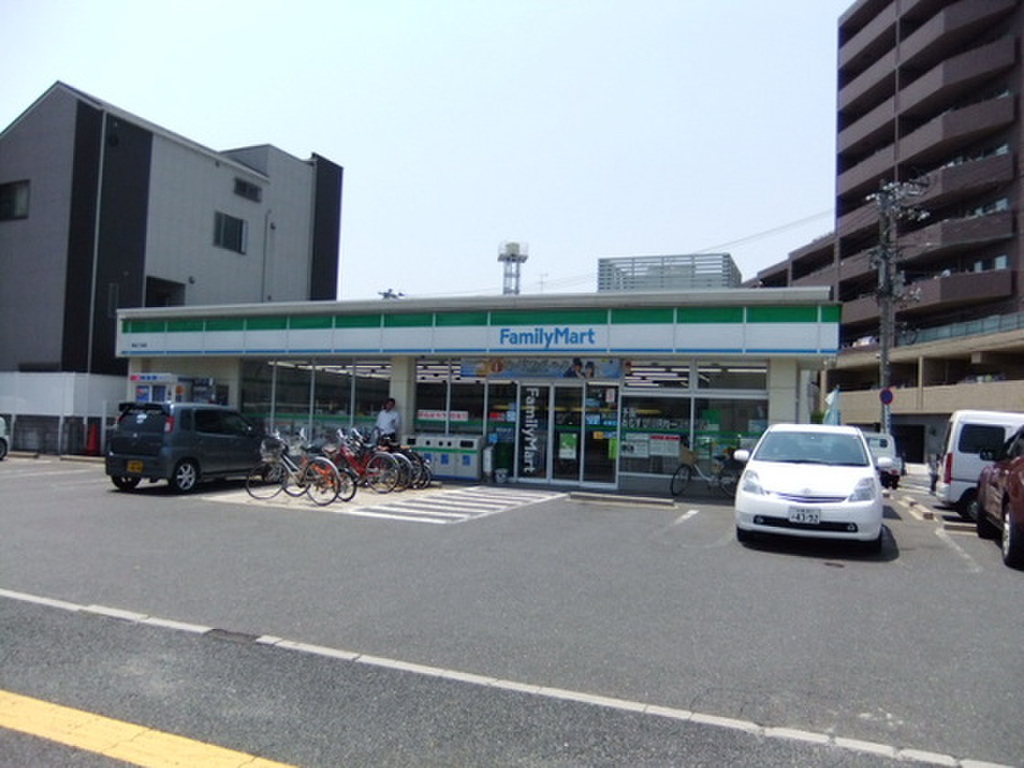 (18/22) コンビニ