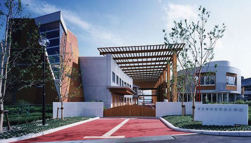 (19/22) 小学校 (19/22) 小学校