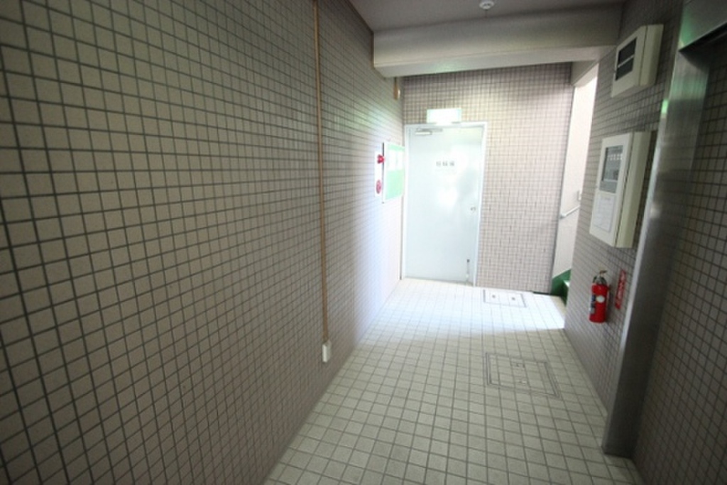 (16/24) 通路 (16/24) 通路