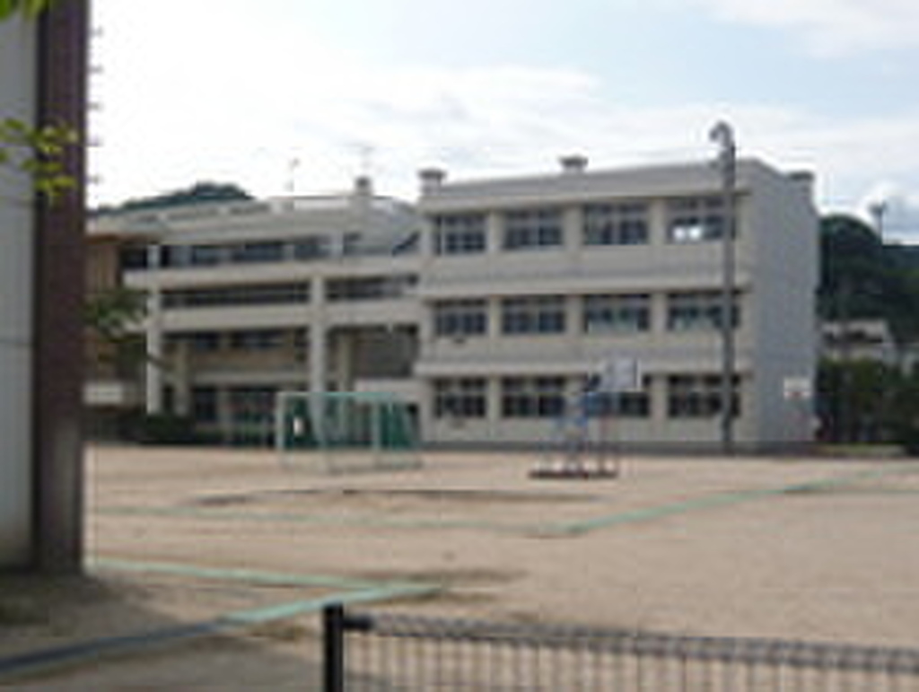 (20/23) 小学校