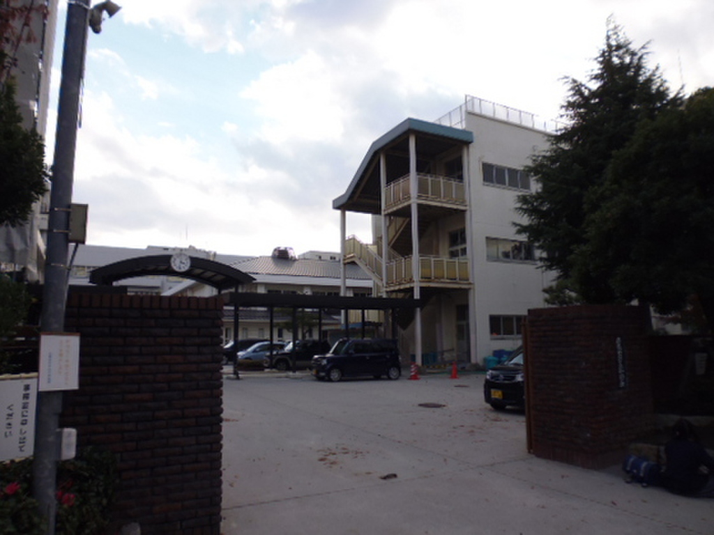 (13/14) 中学校 (13/14) 中学校