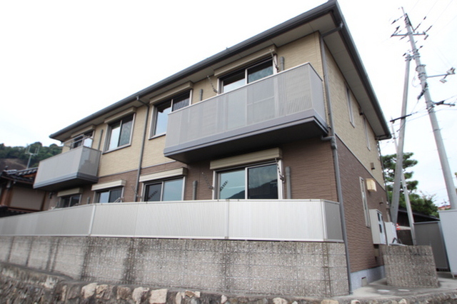 ファミール可部東