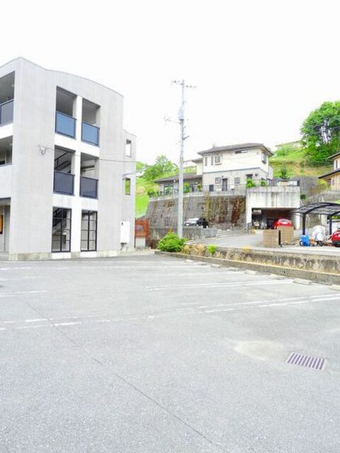 グランドハイツ深川