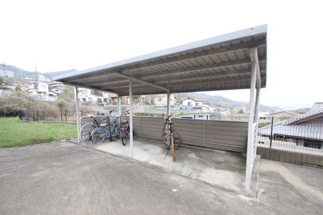 プレザンス西山本