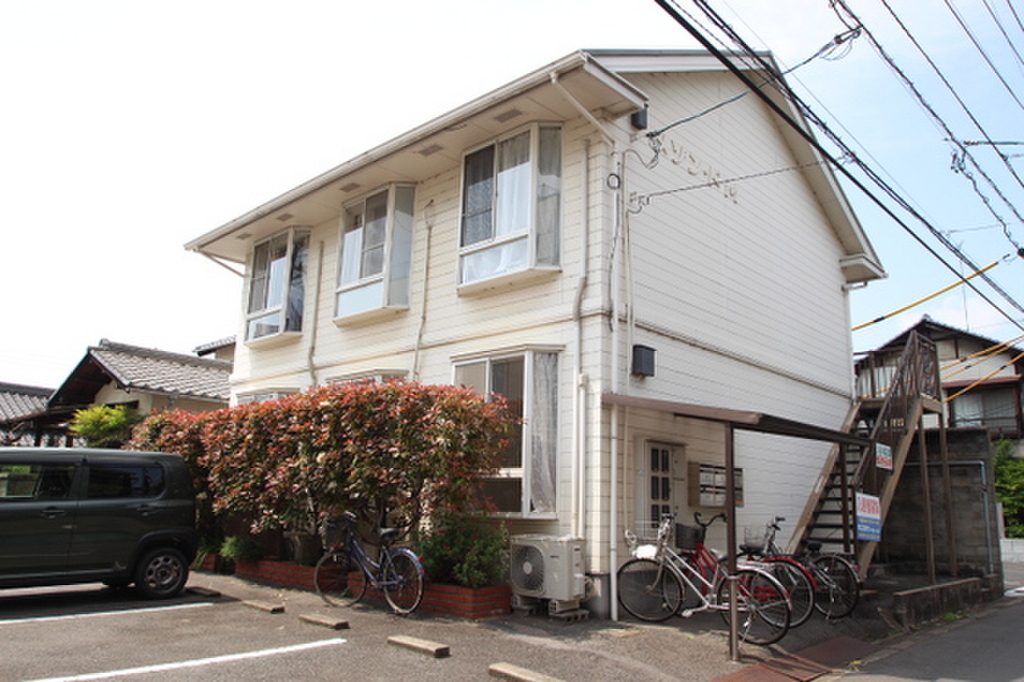 バス停徒歩10分　清心女子大学の学生におすすめ物件