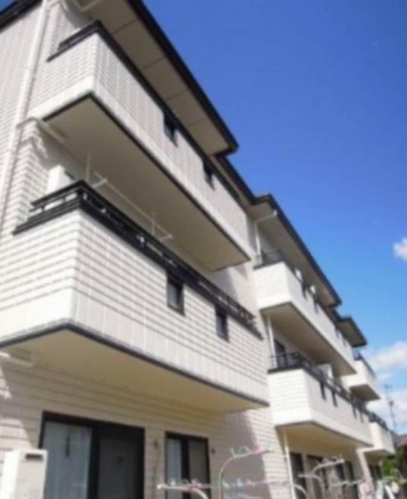 駐車場1台無料、インターネット使用料無料の２LDK