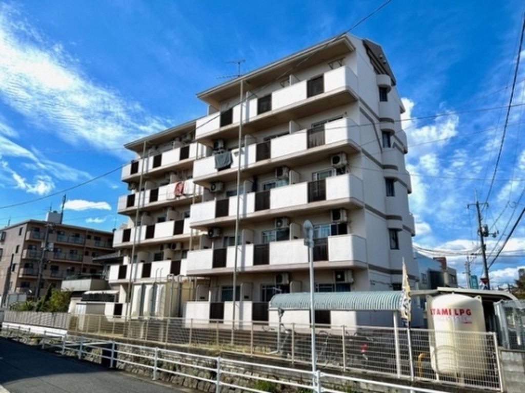 大元駅徒歩14分　ネット使用料無料　水道料家賃込み