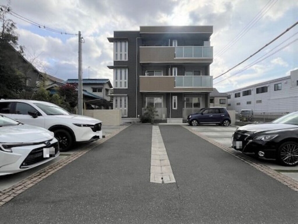 (2/12) 外観 (2/12) 外観