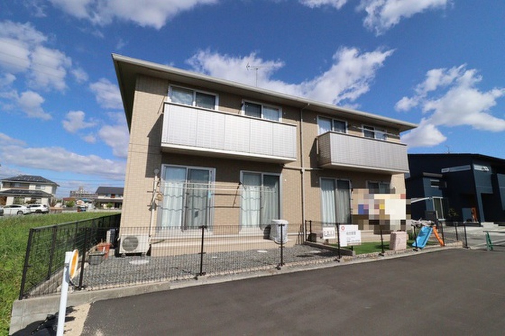 バス停徒歩4分　WIFI　ネット使用料無料　SECOM付き