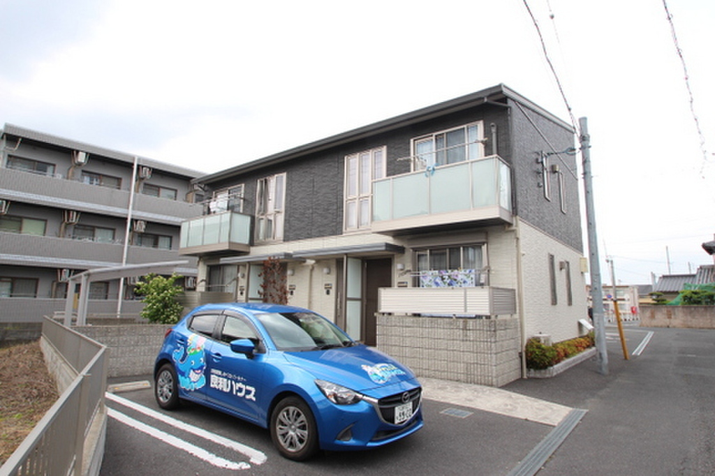 駐車場1台無料、インターネット無料の１LDKになります