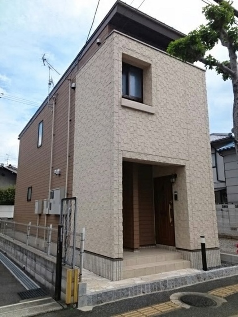 清輝橋駅まで徒歩7分　都市ガス　浴室暖房付き物件です！