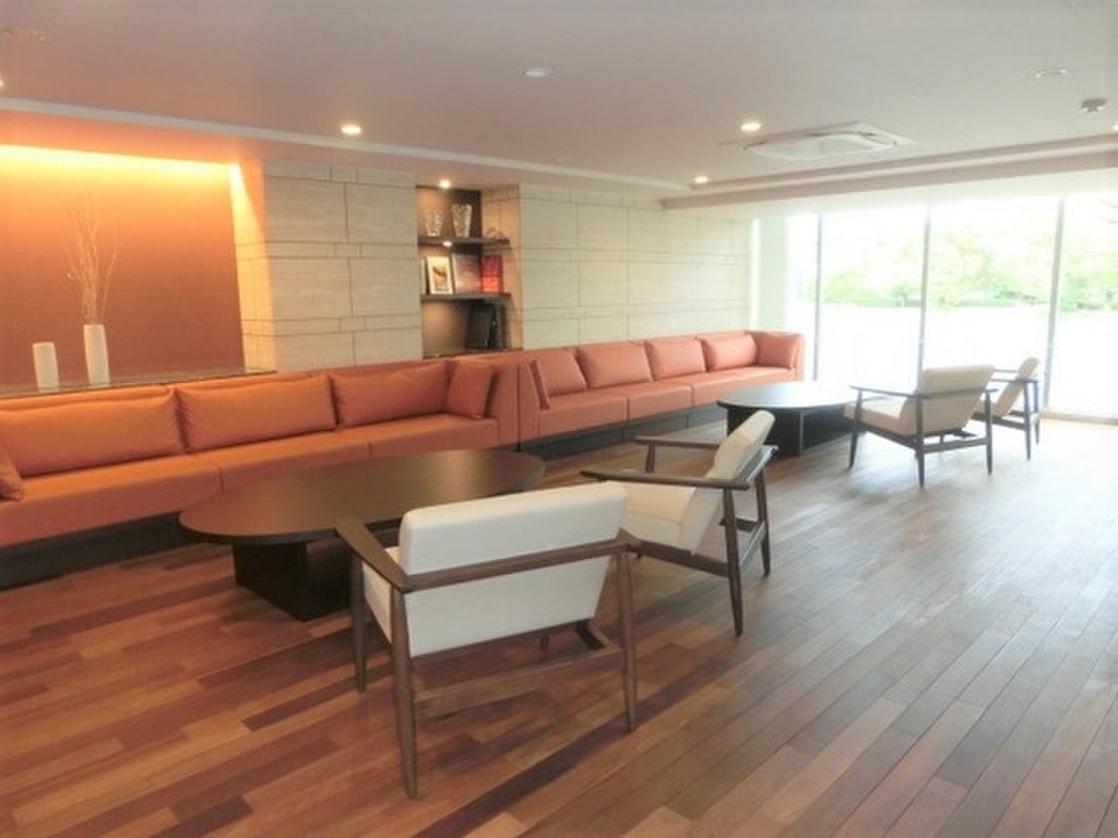 (2/9) 外観 (2/9) 外観