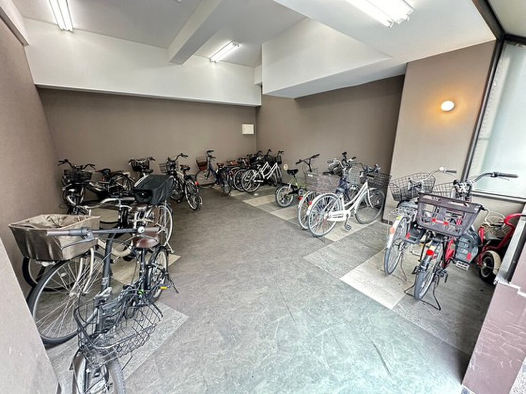 (9/18) 外観 (9/18) 外観