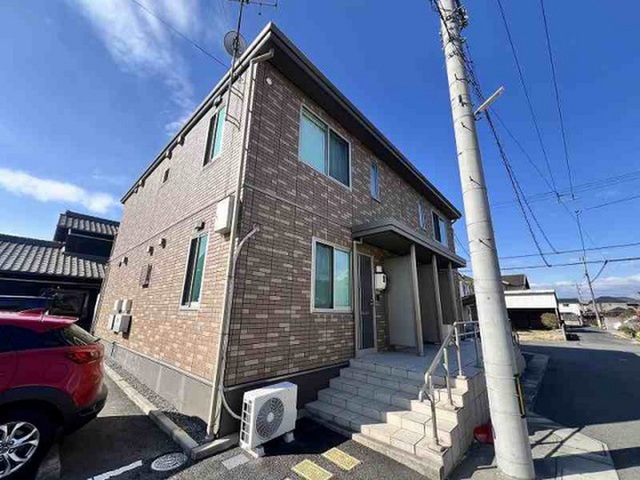 ファーストコート B