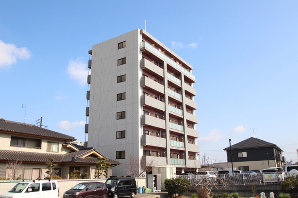 北長瀬駅徒歩15分　オートロック　宅配ボックス付き