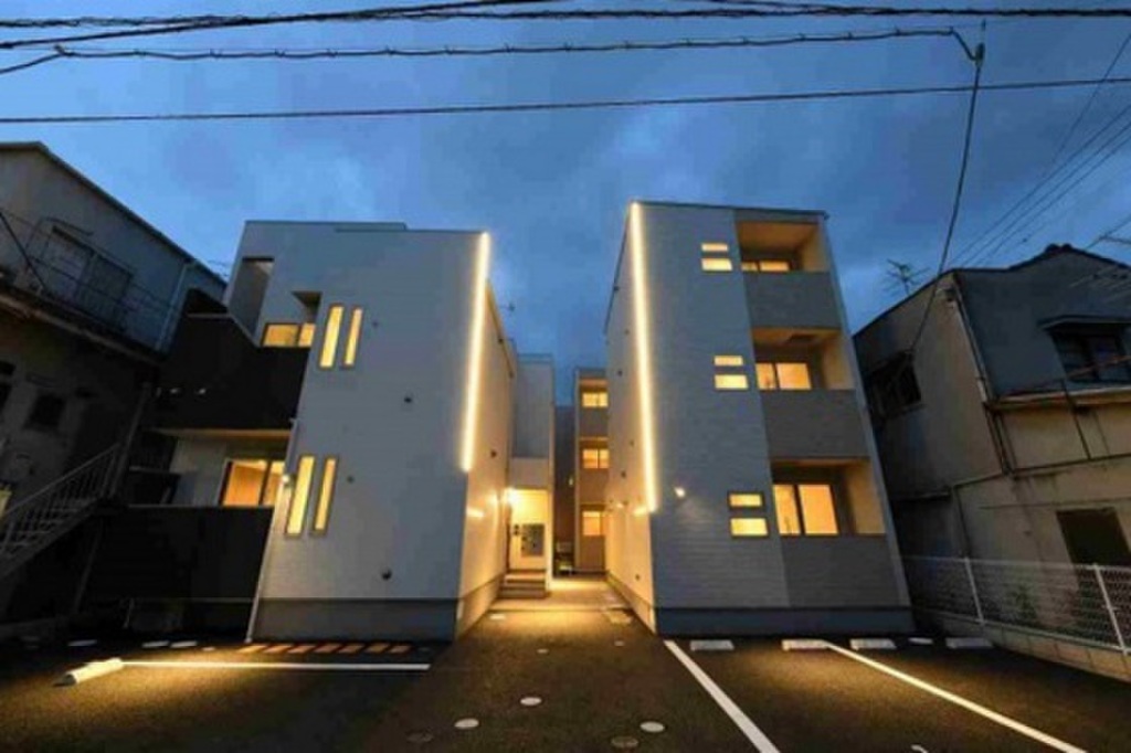 岡山駅徒歩10分　オートロック　宅配ボックス付き