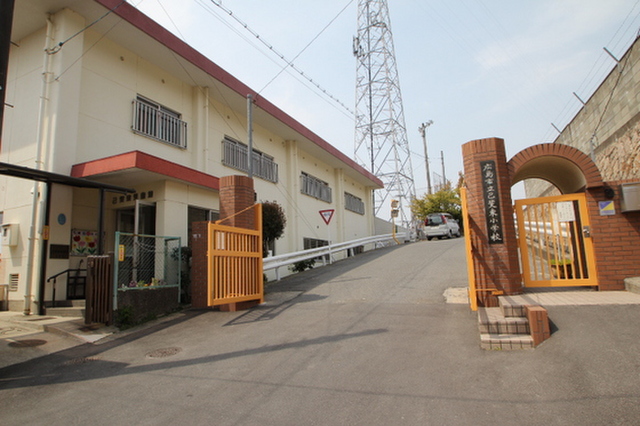 レオパレス己斐中壱番館