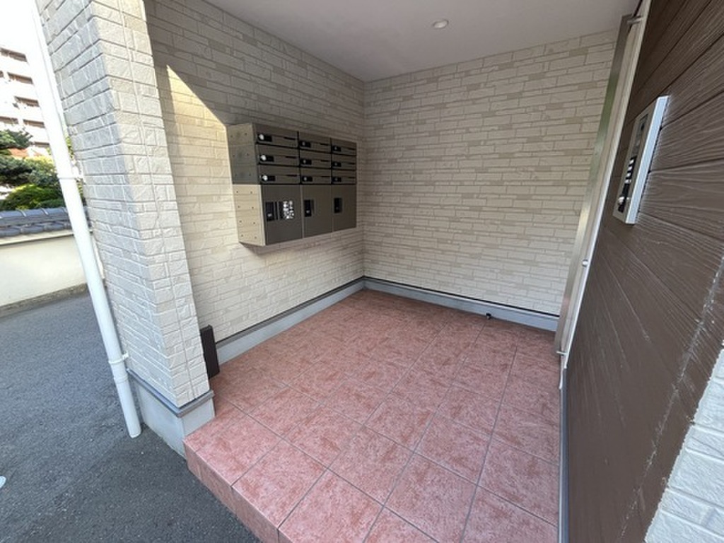 (2/12) 外観 (2/12) 外観