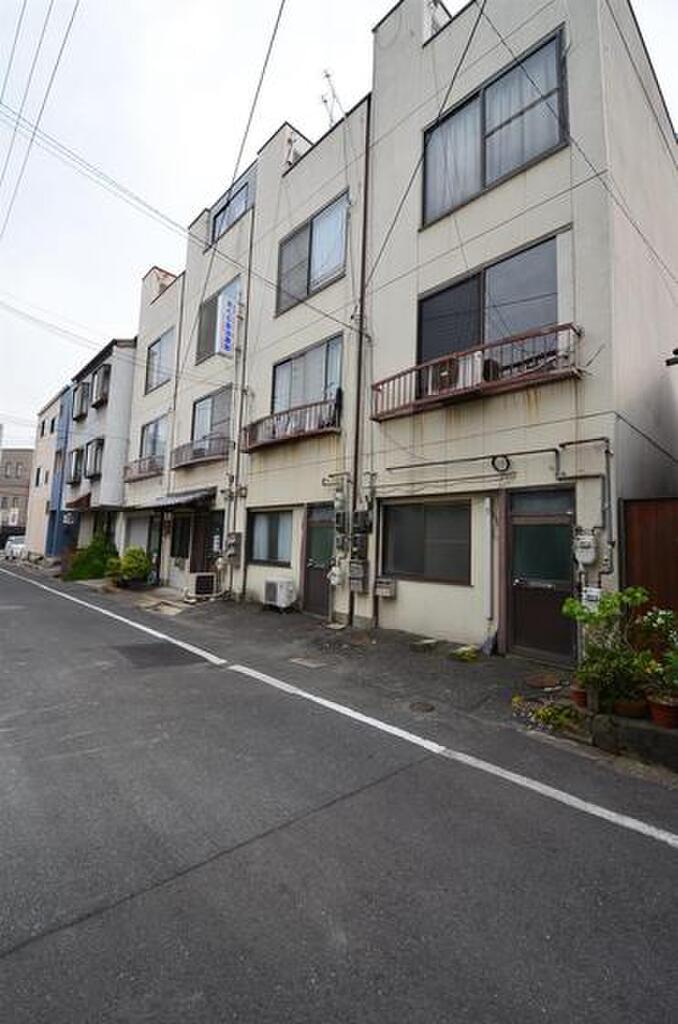 岡山駅徒歩9分　家具家電付き　インターネット無料