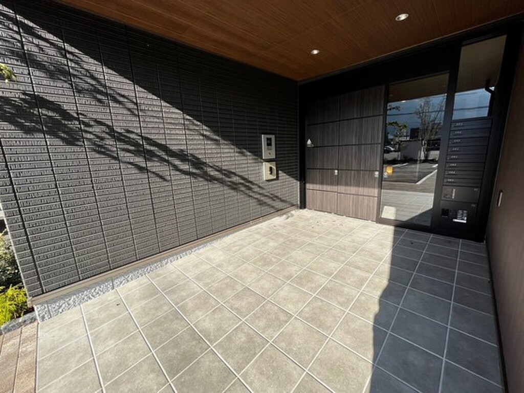 (12/23) 外観 (12/23) 外観