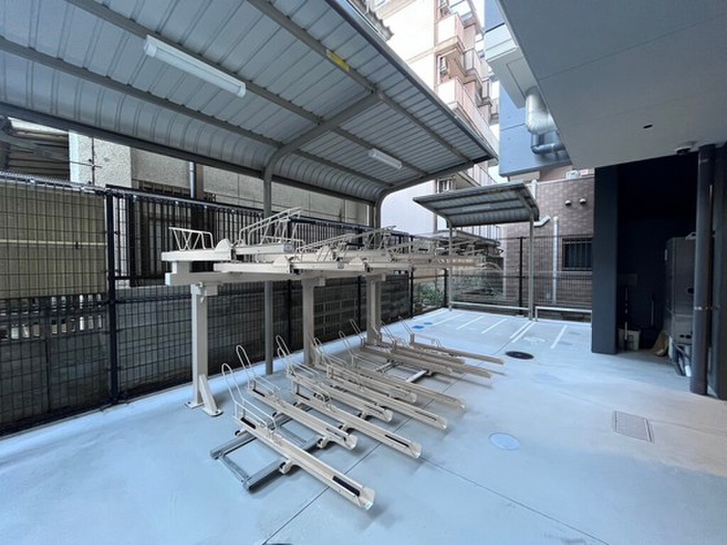 (8/17) 外観 (8/17) 外観