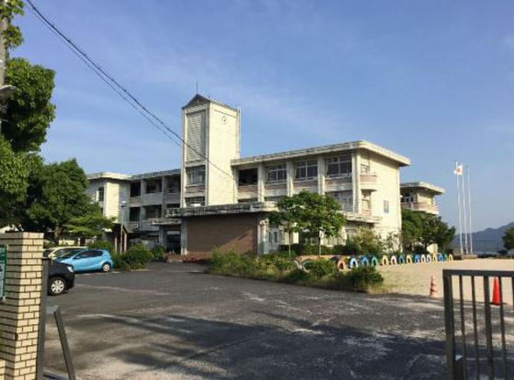 (16/19) 小学校 (16/19) 小学校