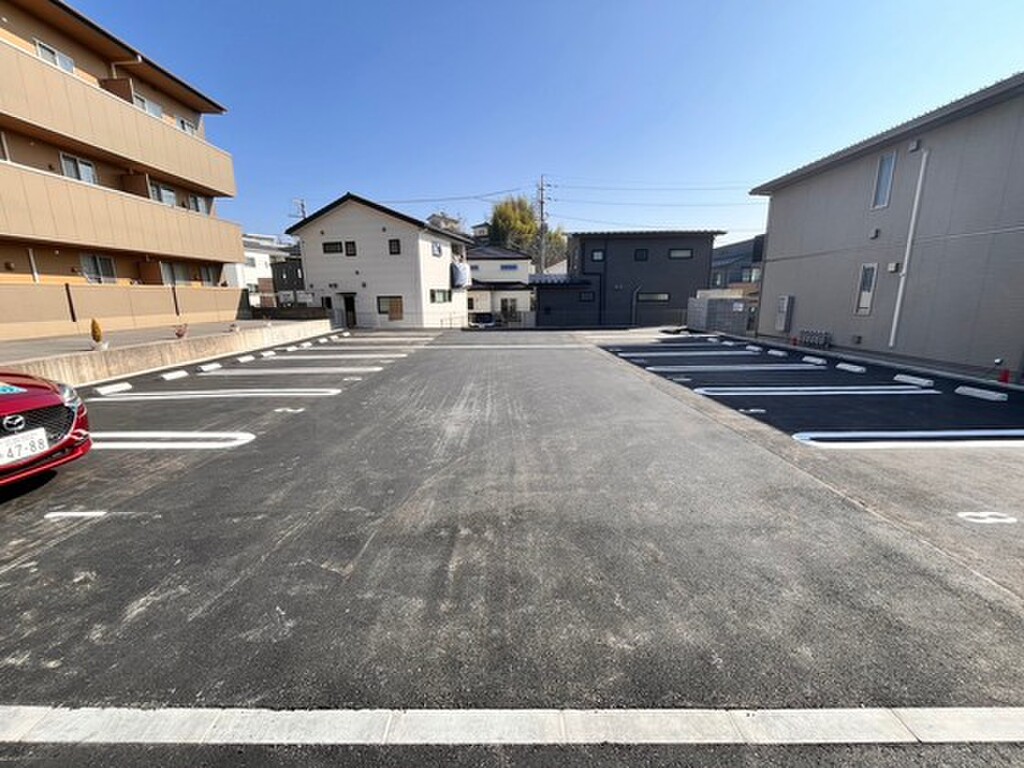 (2/10) 外観 (2/10) 外観