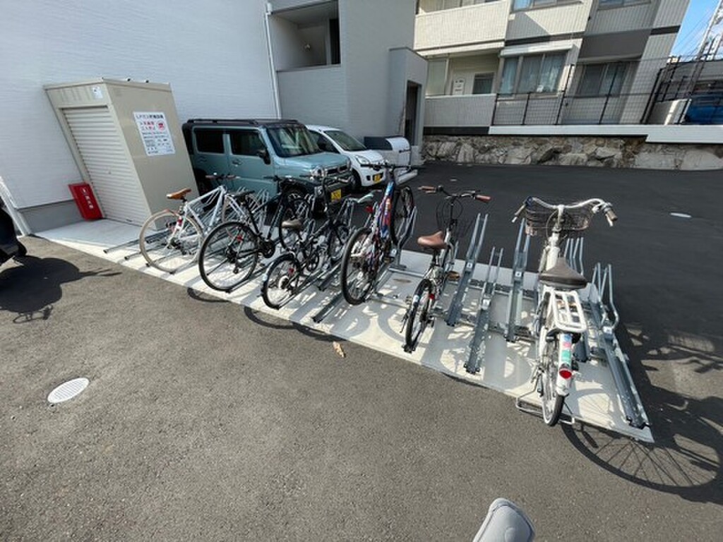 (2/10) 外観 (2/10) 外観