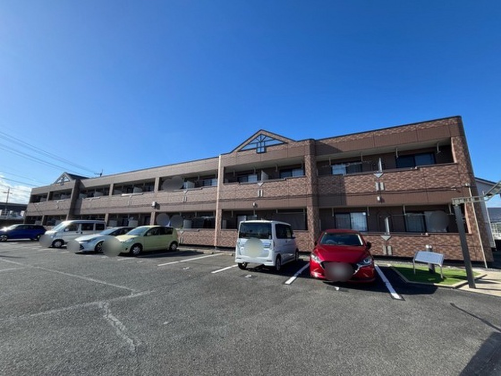 駐車場1台無料　2口ガスコンロ付き　ネット使用無料