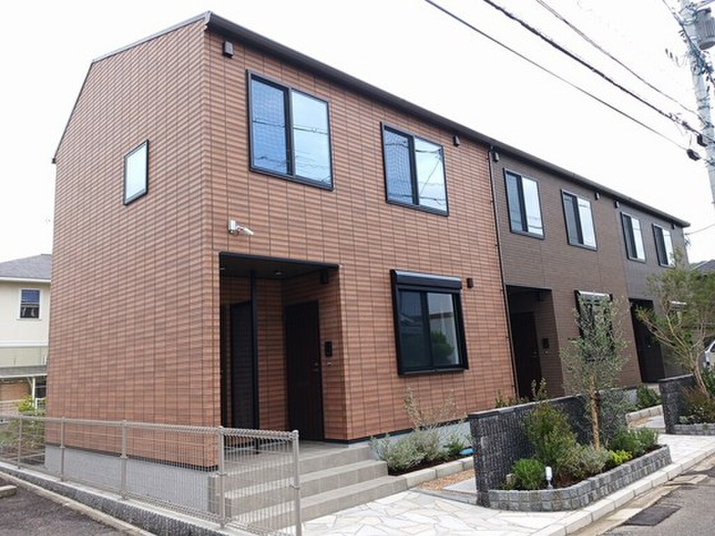 ☆人気の海田エリアの駐車場付単身者向け新築物件です☆