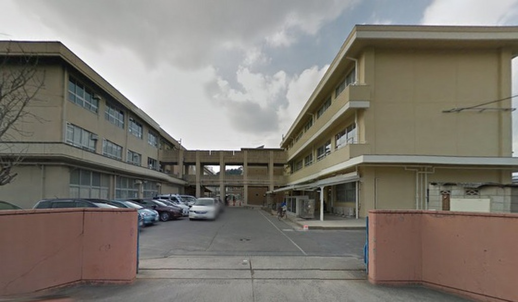 (21/23) 小学校