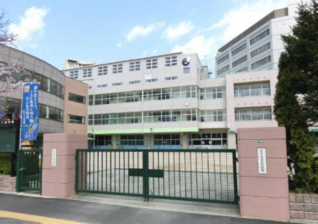 (1/7) 小学校 (1/7) 小学校
