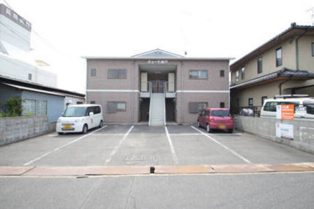 瀬戸駅徒歩7分　駐車場1台無料　オール電化　２K