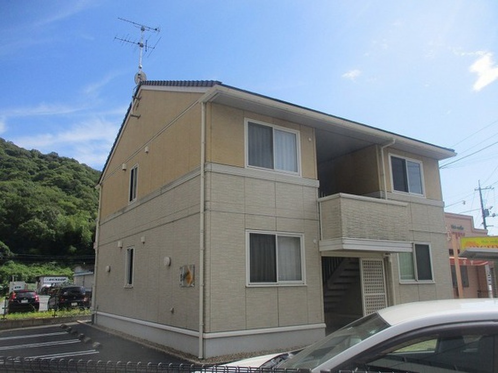 植松駅徒歩2分　2口ガスコンロ付き　ネット使用無料