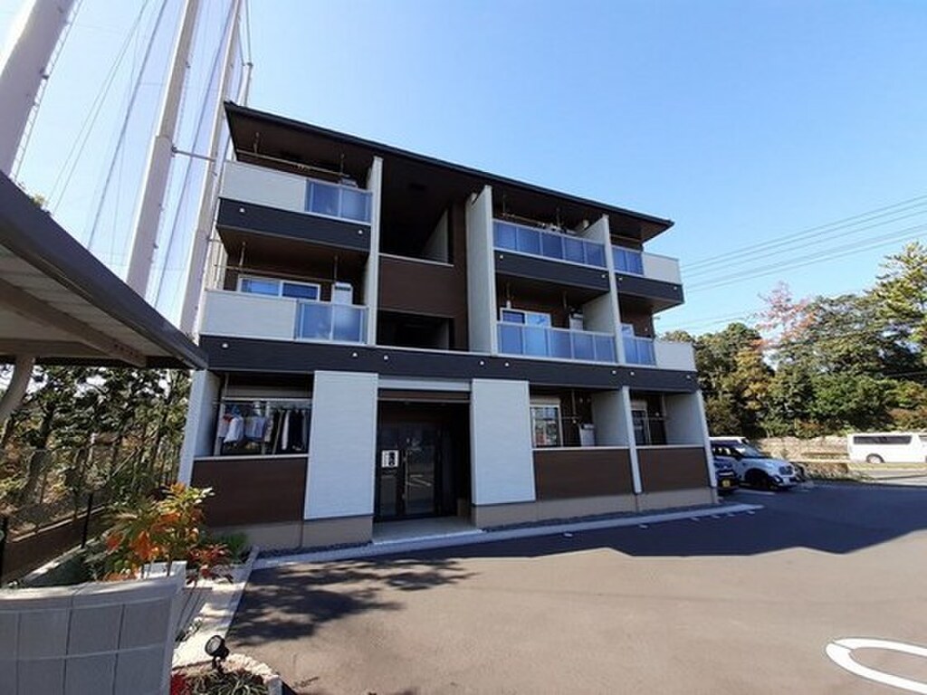 オートロック、宅配ボックス、2口ガスコンロ付きの物件