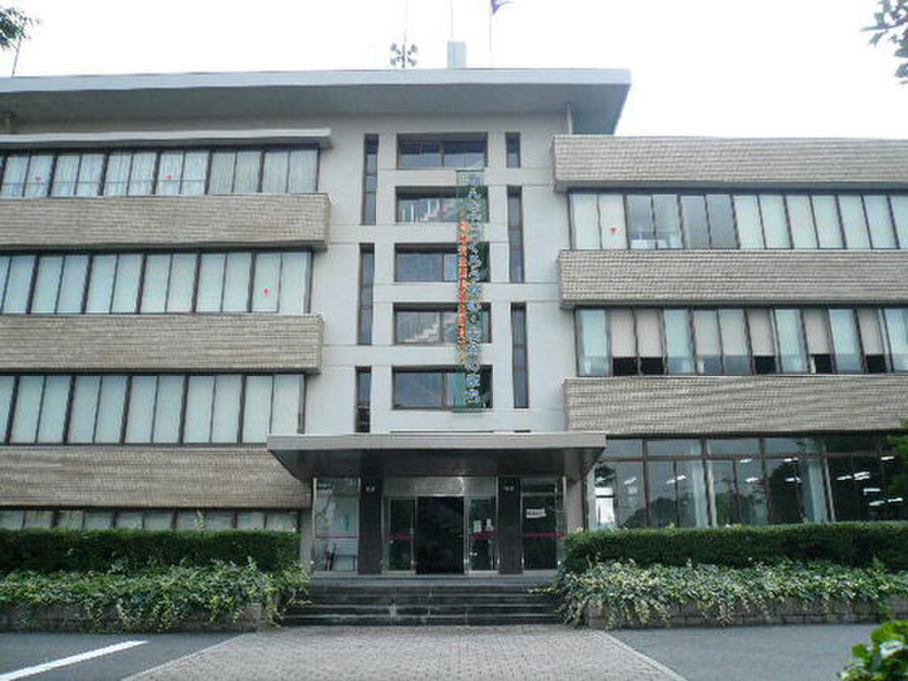 (17/18) 役所 (17/18) 役所