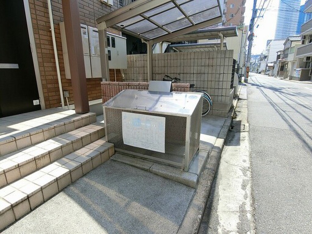 (7/15) 外観 (7/15) 外観